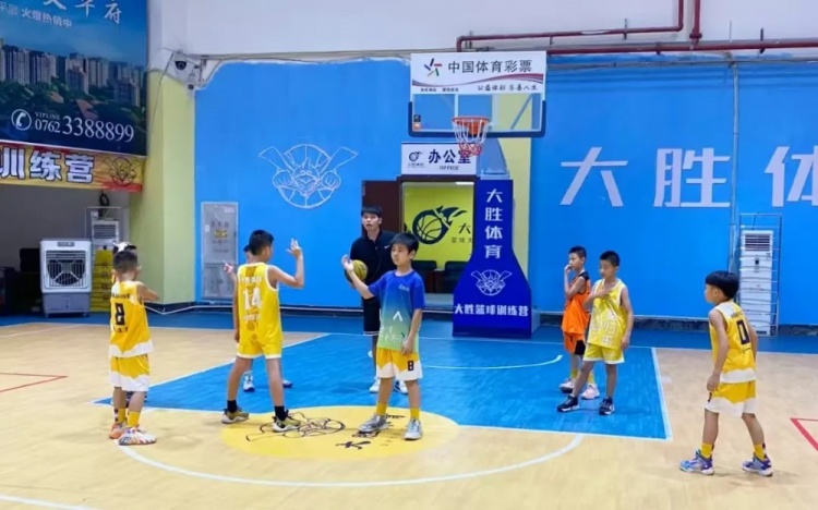 廣東河源體彩少兒籃球培訓班：結營(yíng)不散場(chǎng)，夢(mèng)想正啟航