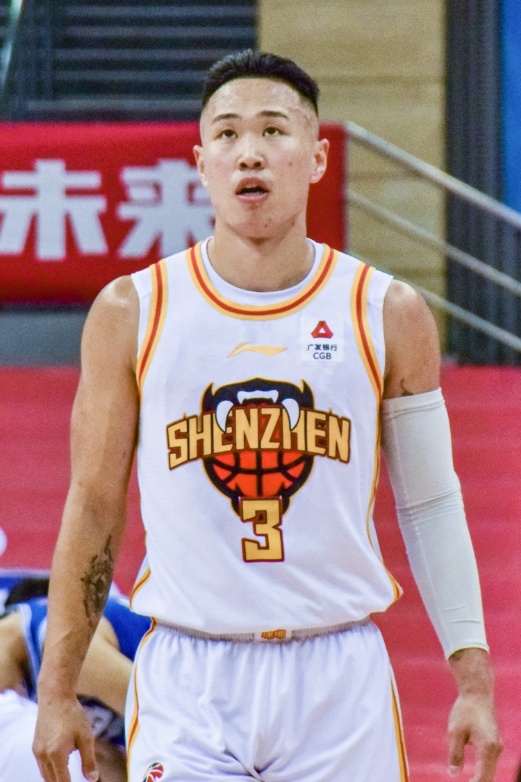 賀希寧：無(wú)論生活和籃球場(chǎng) 都希望沈梓捷和薩林杰越來(lái)越好