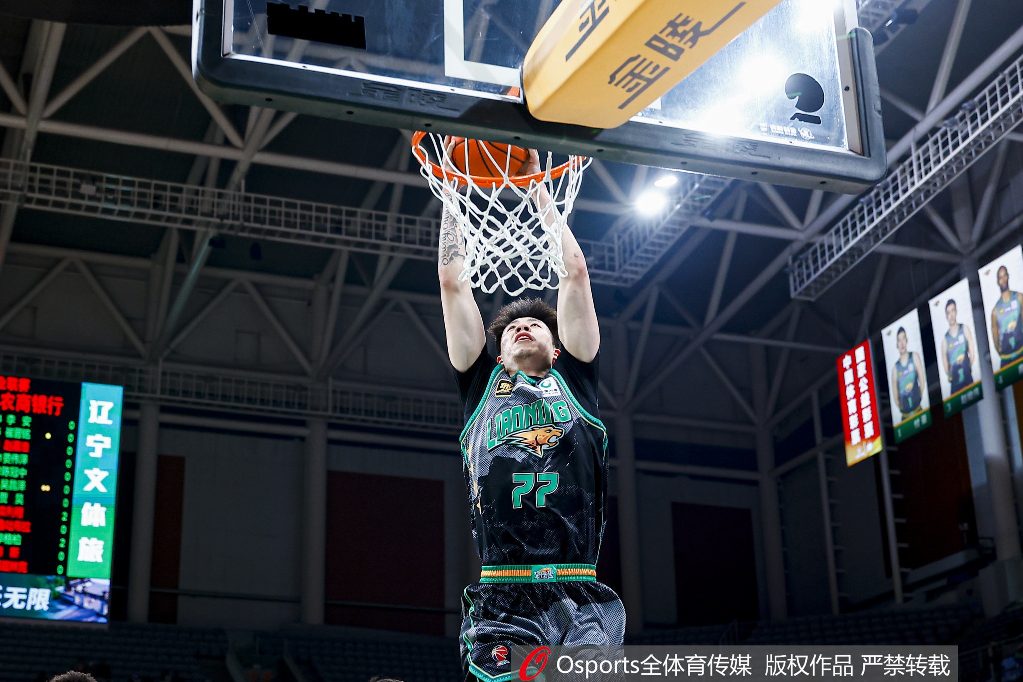 合理且高效！張鎮麟出場(chǎng)24分鐘10中6得12分&送6助攻 正負值+28
